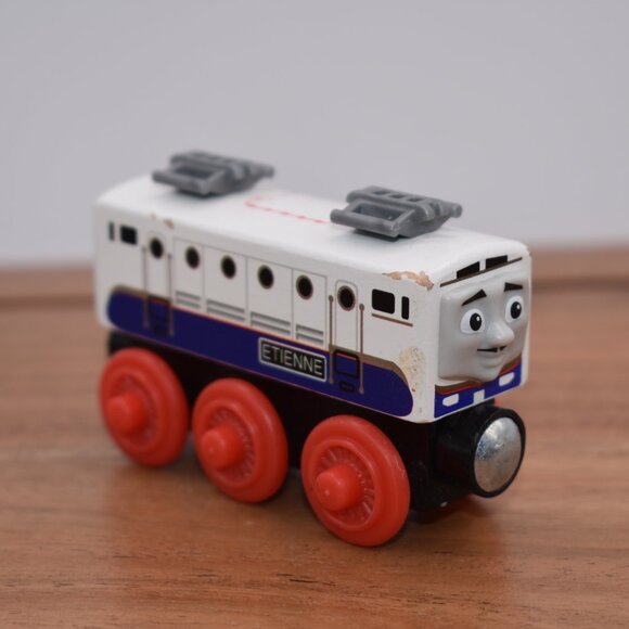 Etienne GHK12 - Thomas and Friends Wooden Railway Engine Trains 2012 Magnetic - Picture 6 of 8